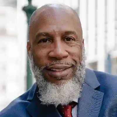 Marcus Fonten comenta la agradable experiencia con el servicio de SEO